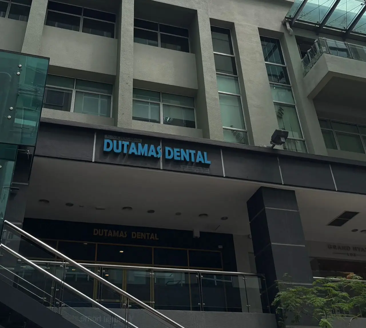 Dutamas Dental (Dental District Publika)